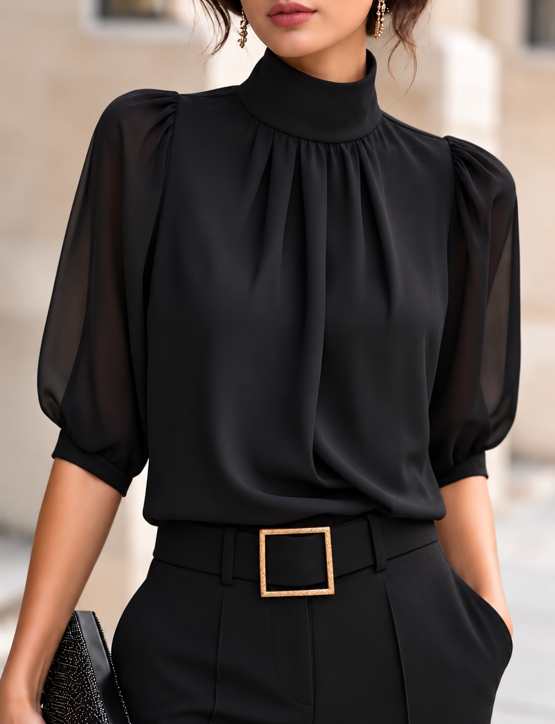 Blusa Elegante de Gasa con Cuello Alto